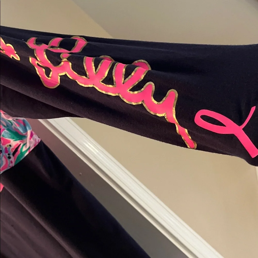 Floral Pink and NavyLong Sleeve Top Lilly Pulitzer - Picture 2 of 6